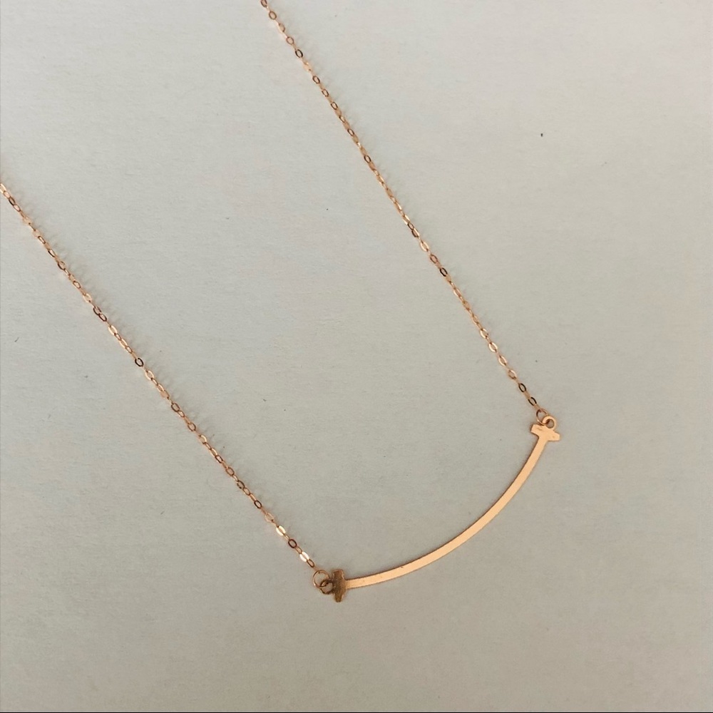 Solid 18k gold smile necklace - Picture 2 of 3